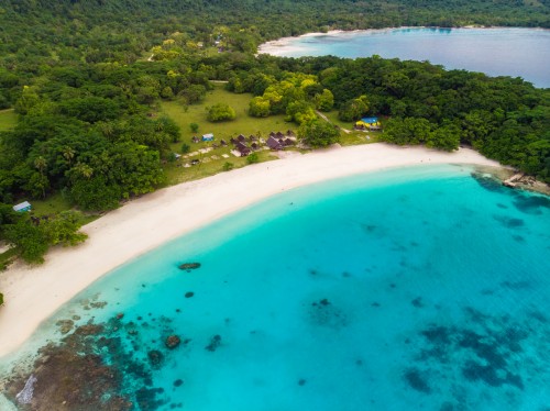 Vanuatu : Plage de Champagne, île d’Espiritu Santo