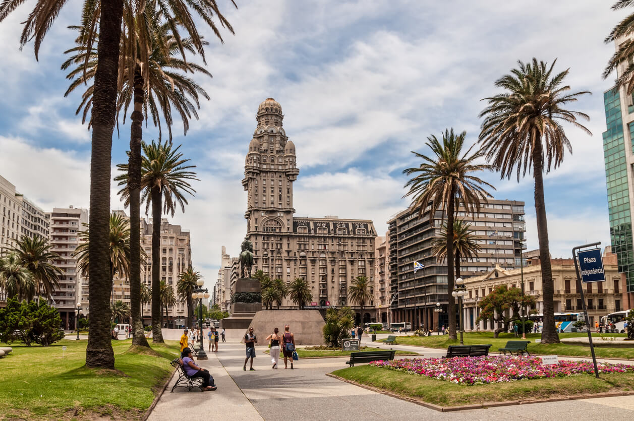 uruguay tourist board