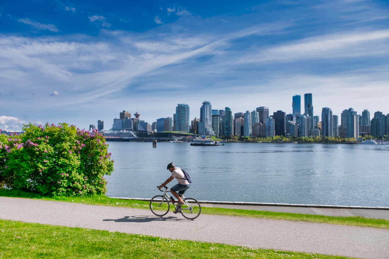 Vue du centre-ville de vancouver depuis le Parc Stanley