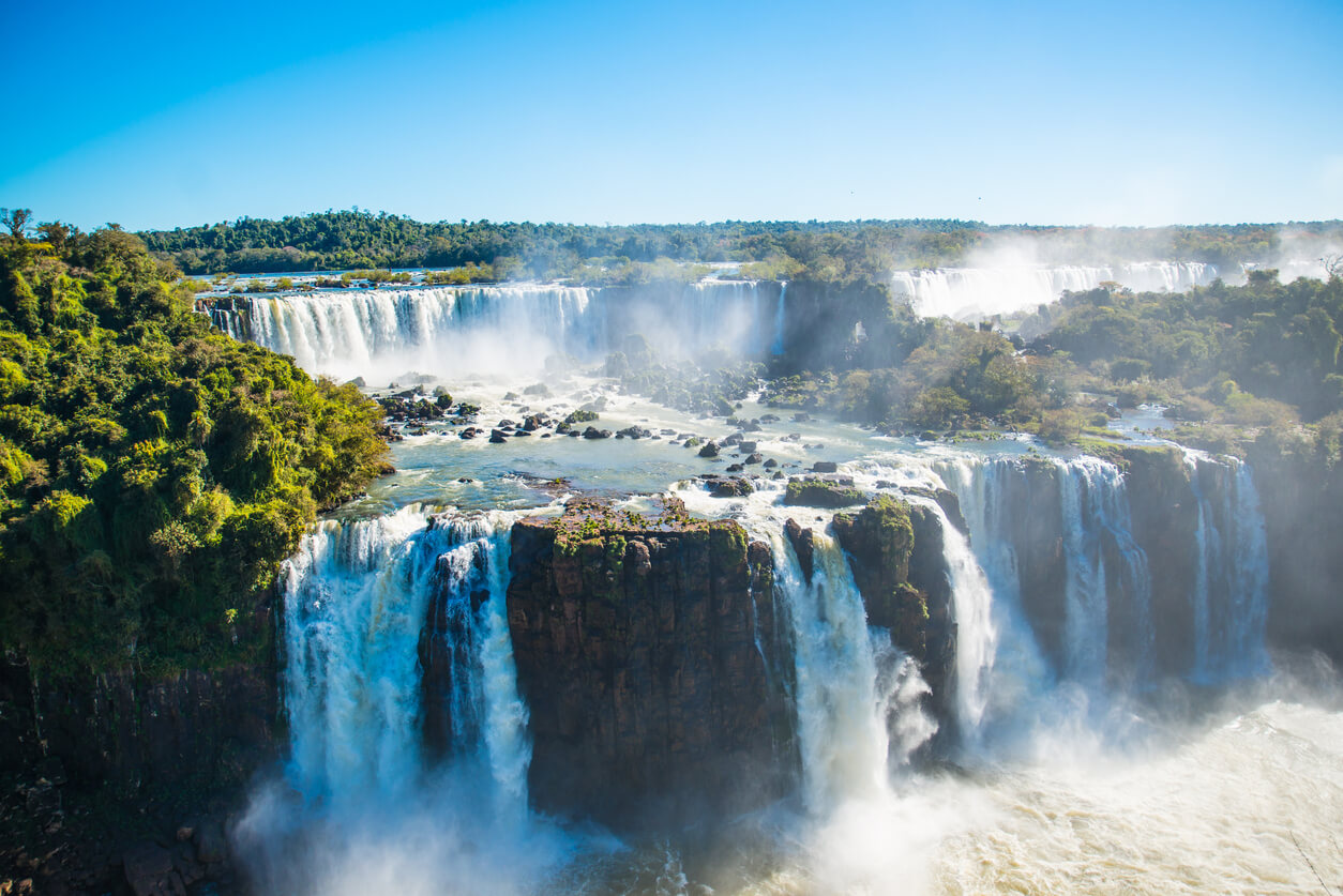 les chutes d'Iguazu dans le Sud du Brésil